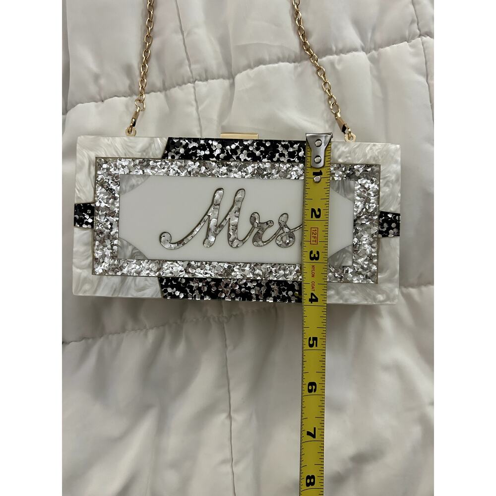 Like Dreams "Mrs." Bride Purse - Picture 5 of 5
